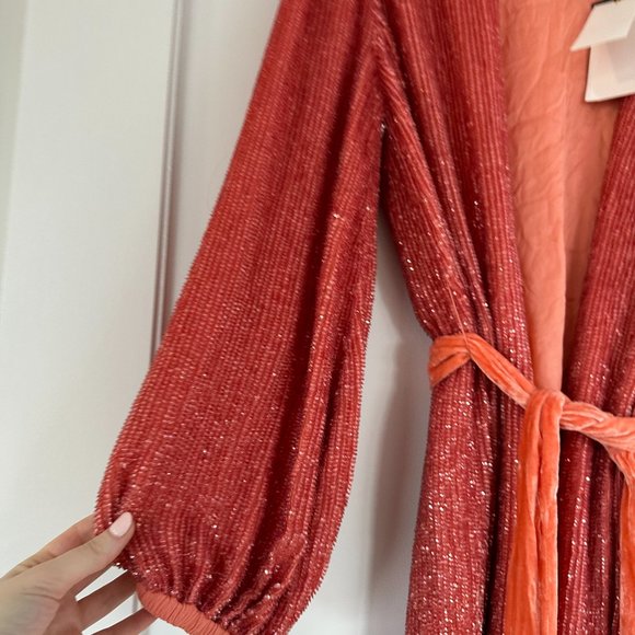Retrofete Gabrielle Sequin Robe Wrap Mini Dress Sz M Burnt Orange Blouson Sleeve - Picture 9 of 15